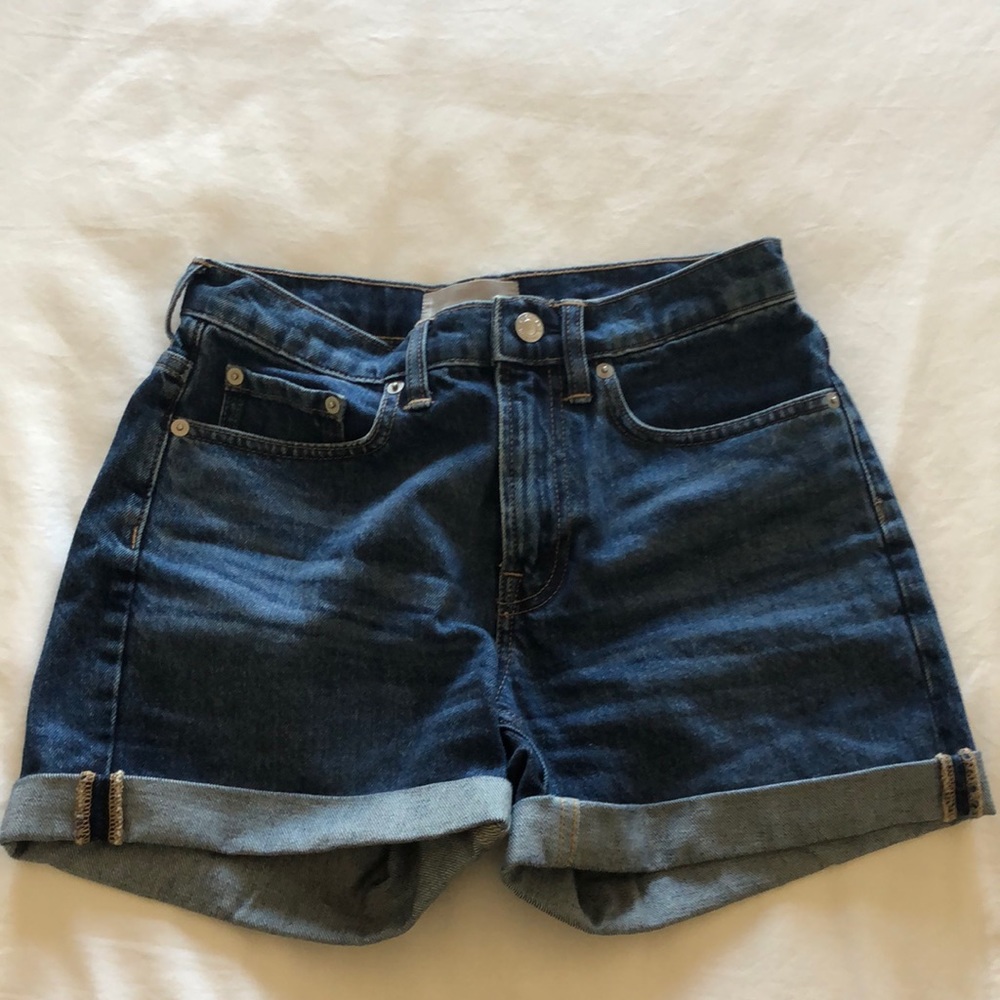 High waisted Everlane shorts